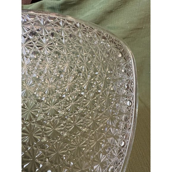 Vintage Indiana Glass Clear Daisy and Button Luncheon/Snack Plate and Cup Sets - Picture 5 of 9